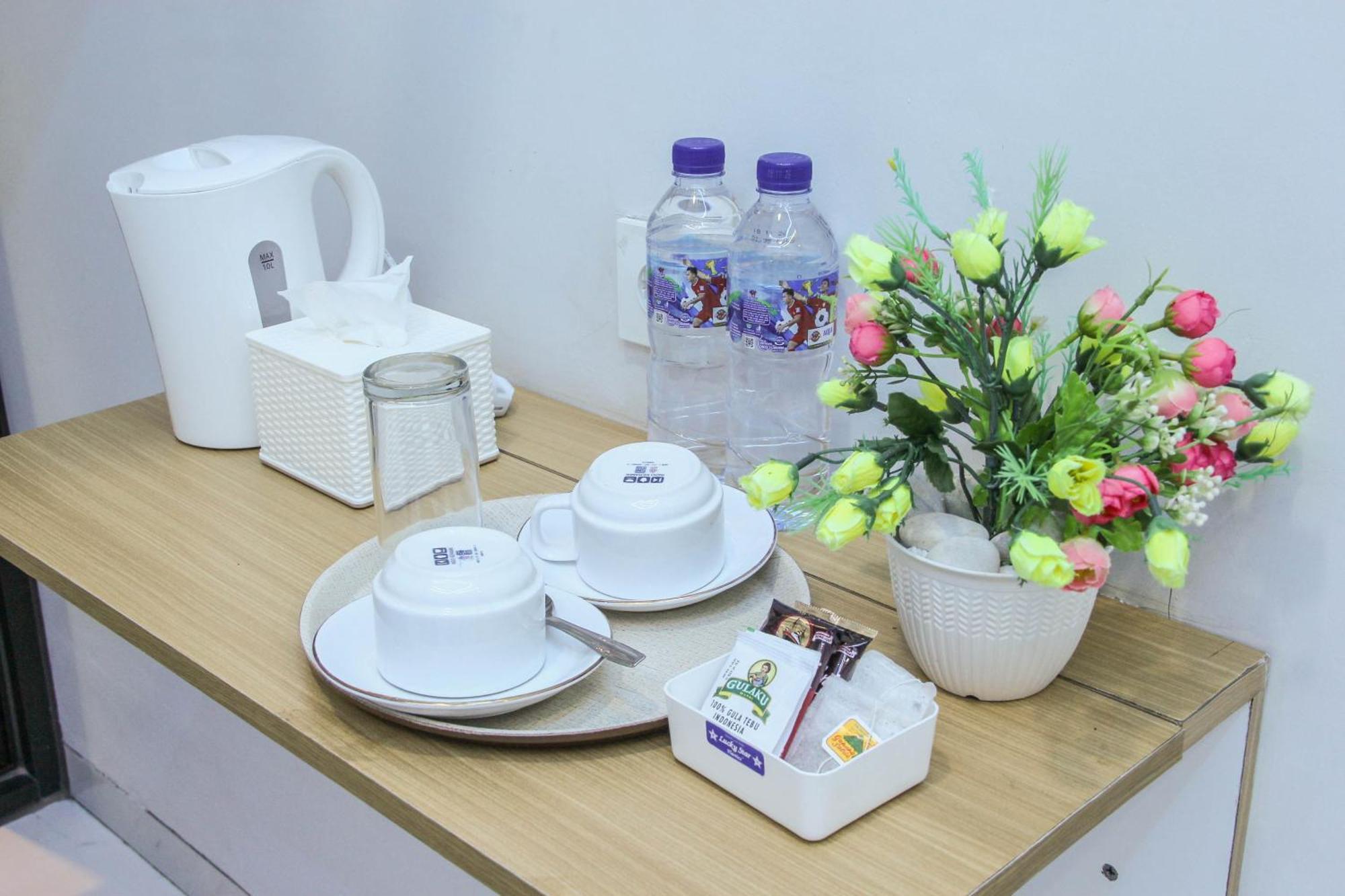 Laswi Syariah Guest House Bandung Buitenkant foto